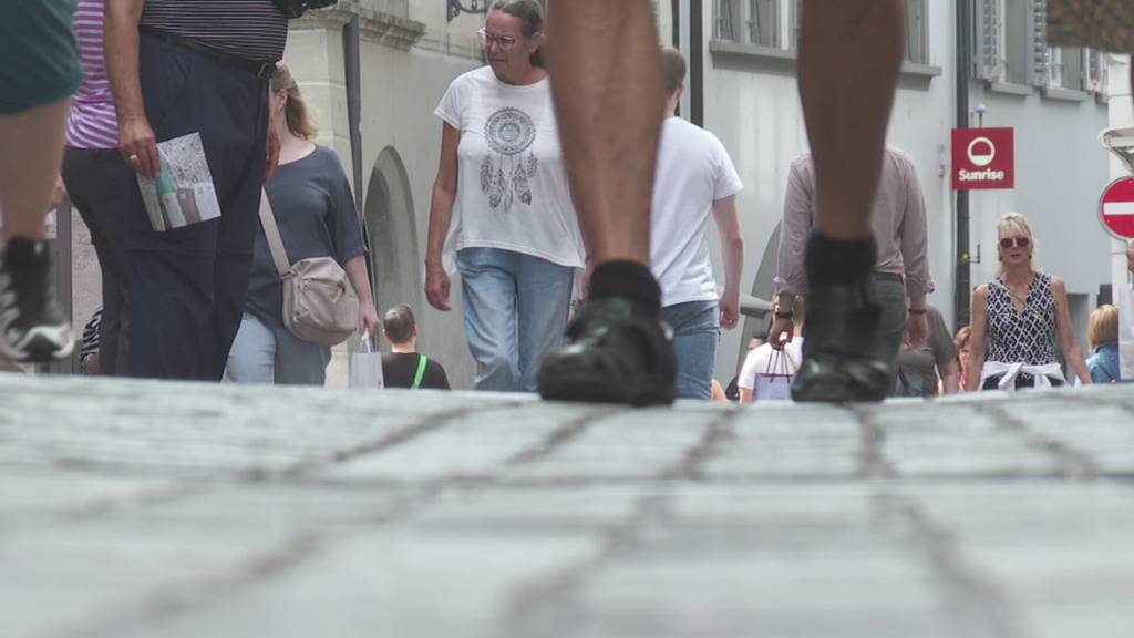 Reaktionen auf Demokratie-Skandal in der Schweiz