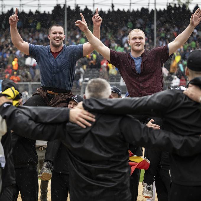 Zwei Berner teilen sich Festsieg: Staudenmann und Hiltbrunner triumphieren