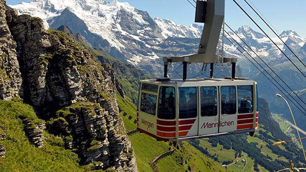 Wettbewerb: Gewinne ein Wochenende für 10 Personen im Berner Oberland 