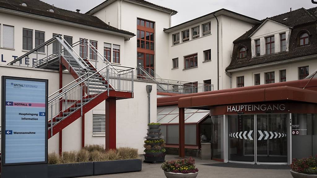 Das Spital Tiefenau stellt am 15. Dezember den Betrieb ein. (Archivbild)