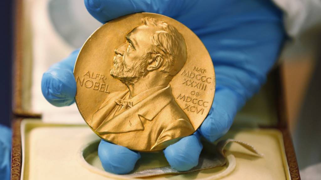 Der Nobelpreis für Wirtschaftswissenschaften geht in diesem Jahr an die drei Ökonomen Abhijit Banerjee, Esther Duflo und Michael Kremer. (Archiv)