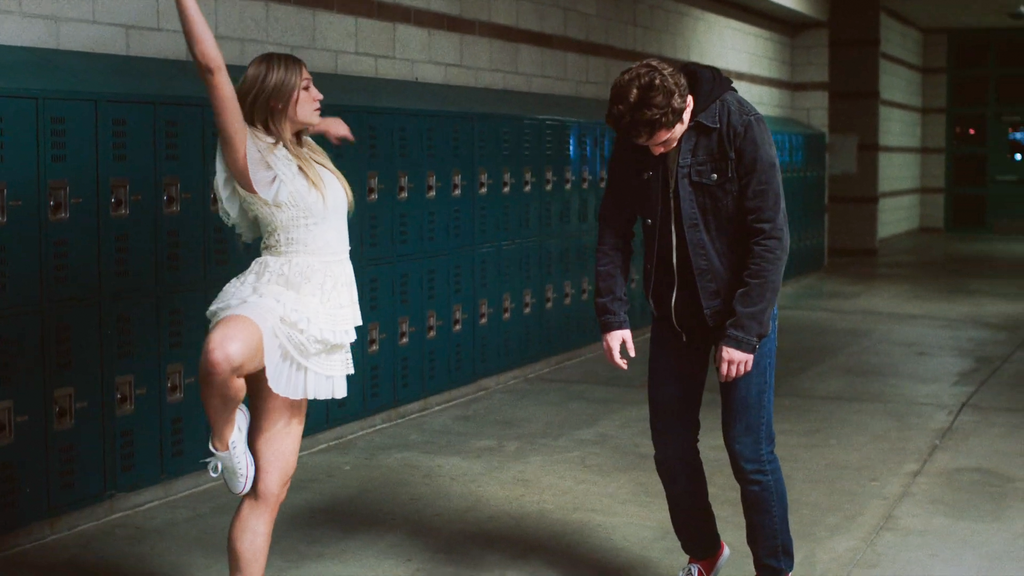 Atumn Miller tanzt im Video von Imagine Dragons «Contemporary Dance».