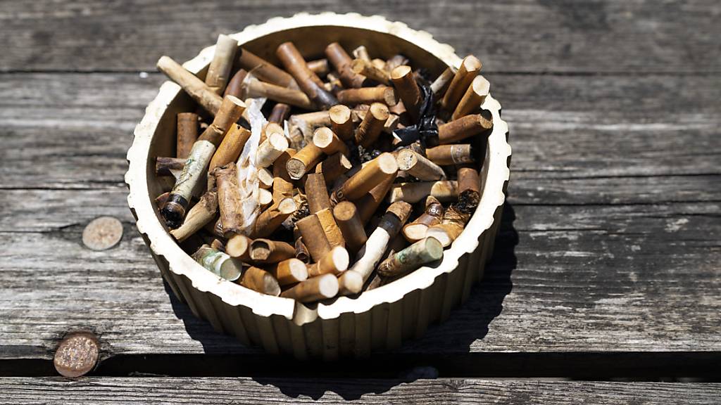 Die Schweiz liegt bei den Massnahmen zur Eindämmung des Tabakkonsums weit hinten. (Archivbild)