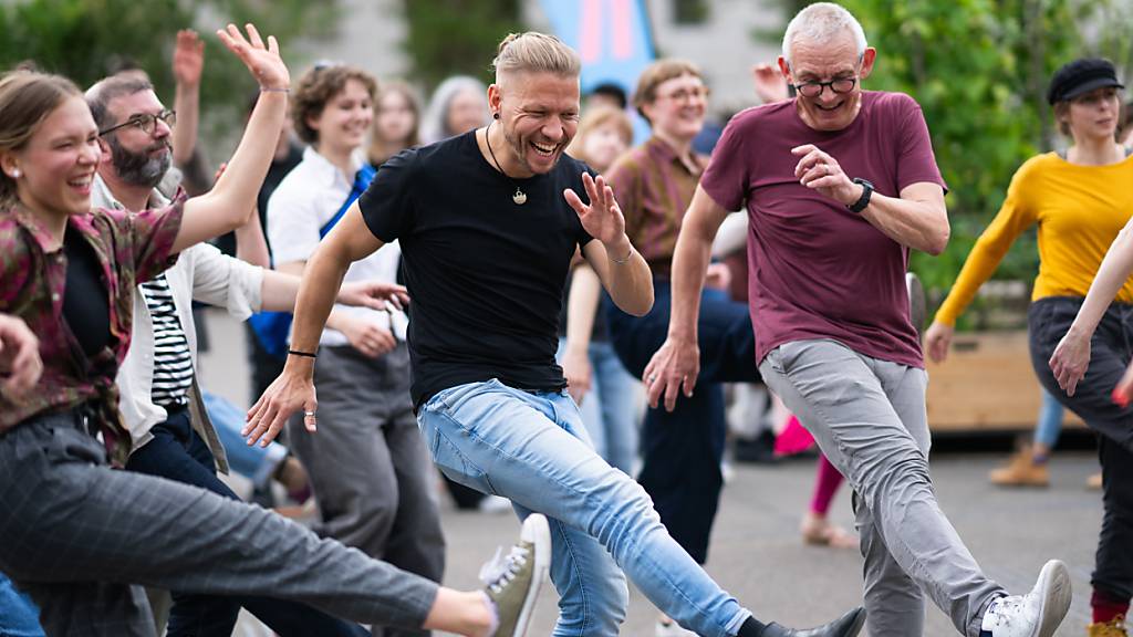 Tanzfest begeistert fast 100'000 Bewegungsfreudige