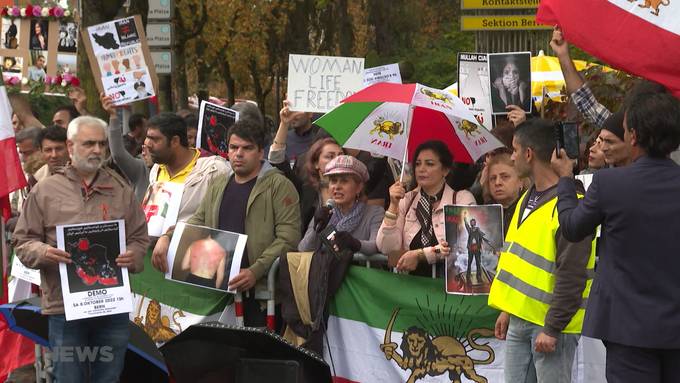 Erneut Proteste vor iranischer Botschaft in Bern