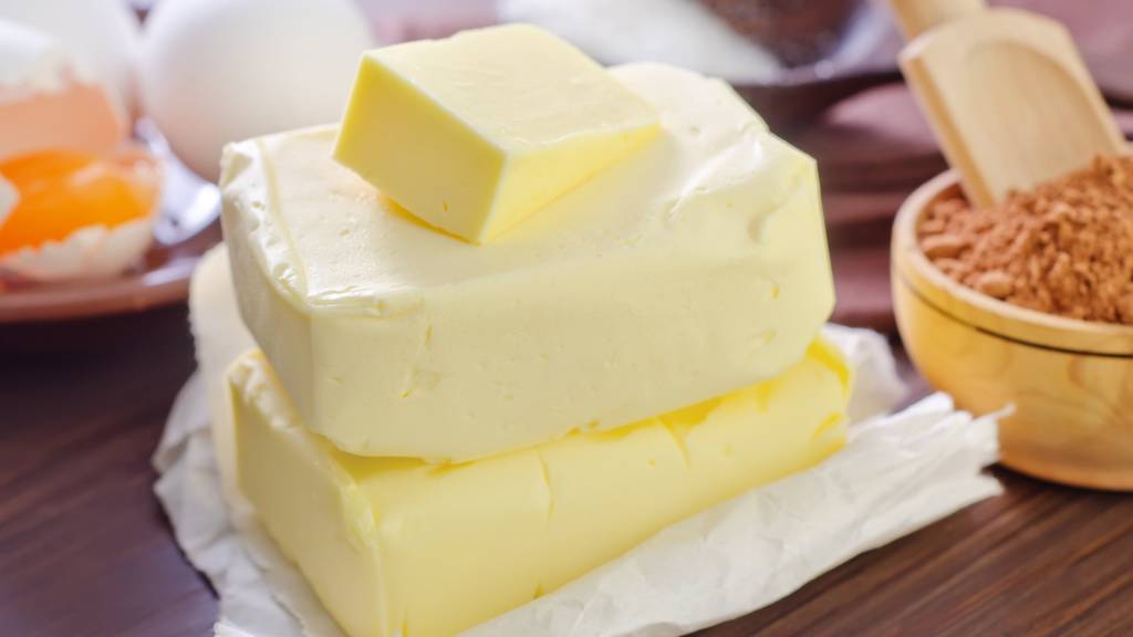 Weil Butter in der Weihnachtszeit in der Schweiz knapp werden dürfte, beantragt die Branchenorganisation Milch zusätzliche Importe. (Symbolbild)