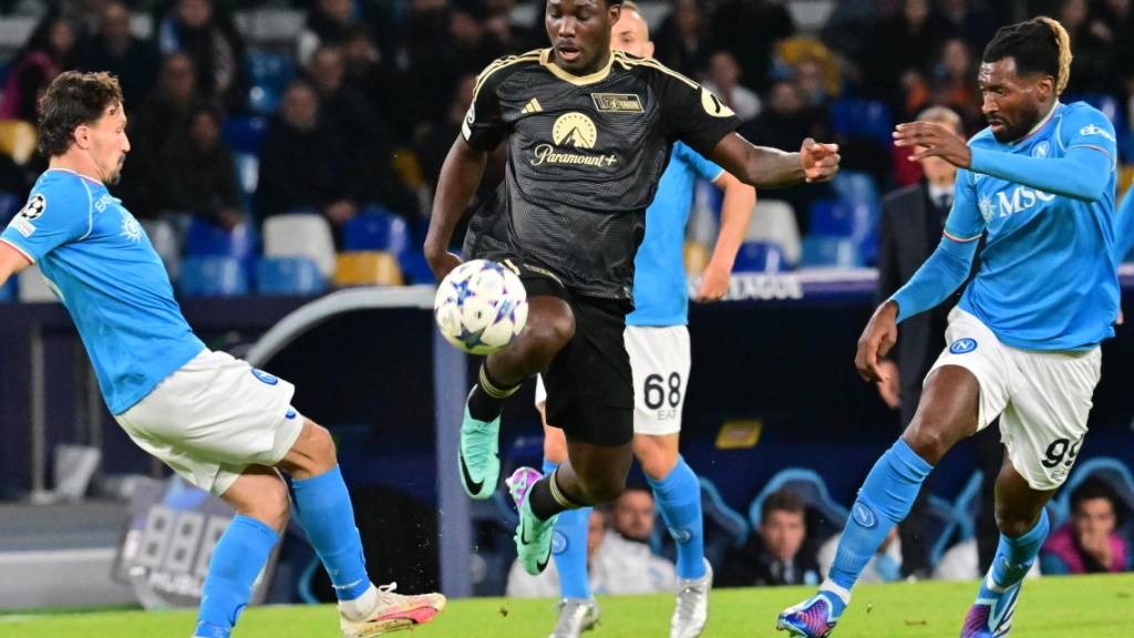 David Fofana (am Ball) war für den Berliner Ausgleich in Neapel verantwortlich. Das Unentschieden bedeutete für das Team von Urs Fischer den ersten Punktgewinn nach zuvor zwölf Niederlagen in Serie