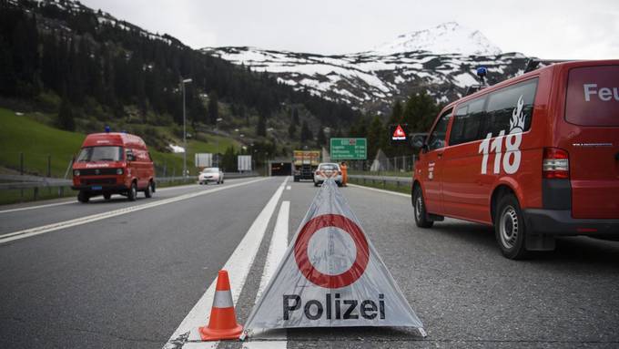 Hochwasser: San Bernardino gesperrt