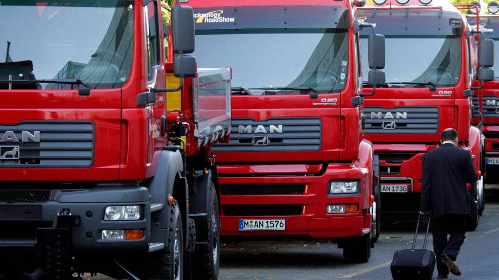 Lastwagen- und Bushersteller MAN will in Deutschland rund 2300 Stellen abbauen (Archivbild)