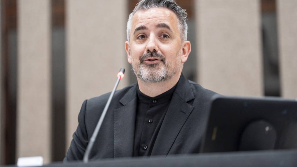 Der neue Ratspräsident Ivo Bieri (SP). Er wird die Parlamentssitzungen nun ein Jahr lang leiten.