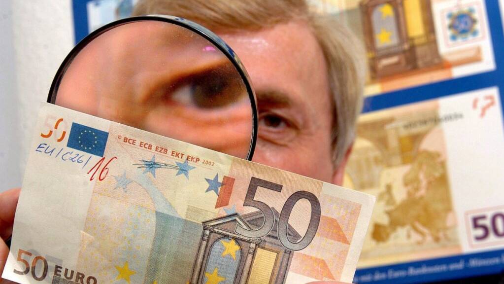 Der Euro soll demnächst auch in digitaler Form in Umlauf kommen. Die beiden Finanzminister Deutschlands und Frankreichs planen noch dieses Jahr ein entsprechender Versuch. (Symbolbild)