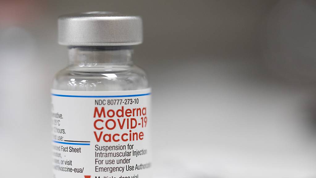Bisher war der Moderna-Impfstoff in den USA mit einer Notfallzulassung im Einsatz. Foto: Jenny Kane/AP/dpa