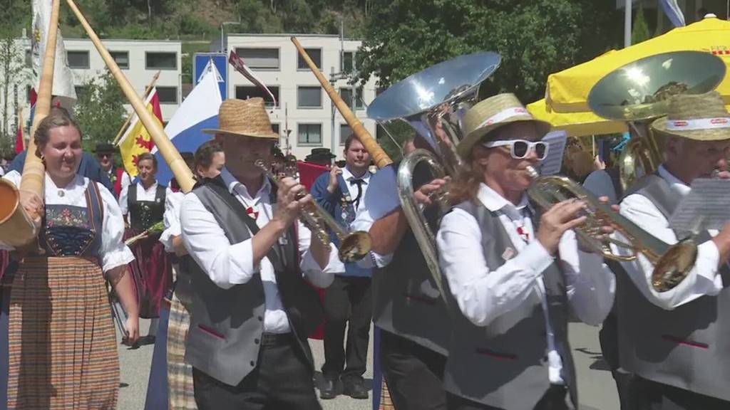 Zentralschweizerisches Jodlerfest in Menznau ist eröffnet