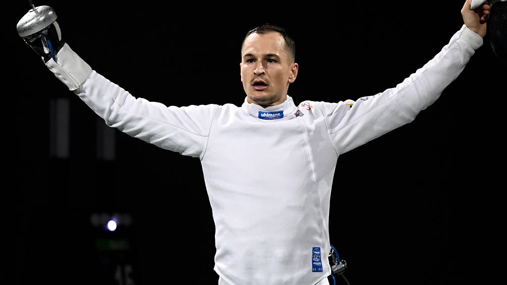 Etwas ungläubig nach einem brillanten Auftritt: Lucas Malcotti feiert in Bern seinen ersten Weltcupsieg - und das als Nummer 165 der Weltrangliste