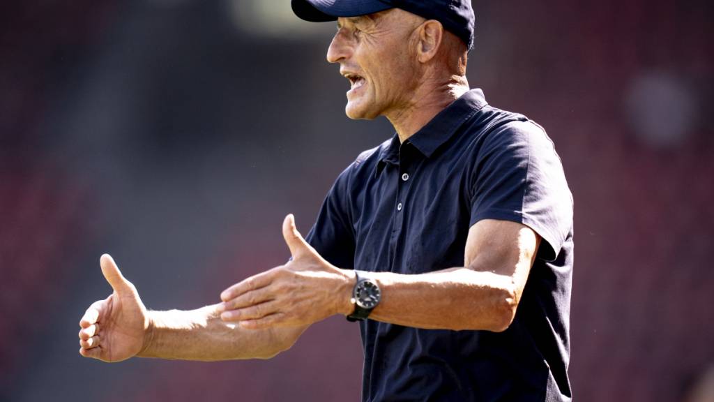 Zum Verzweifeln: Trotz viel Einsatz kann das junge GC-Team seinem Chefcoach Peter Zeidler kein Geschenk zum 64. Geburtstag machen