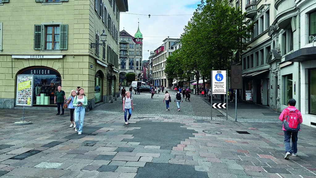 So könnte das neue Fussgängerschild in der Luzerner Altstadt aussehen. (Visualisierung)