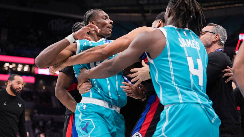 Eklat in der NBA: Spieler gehen auf Basketballfeld aufeinander los