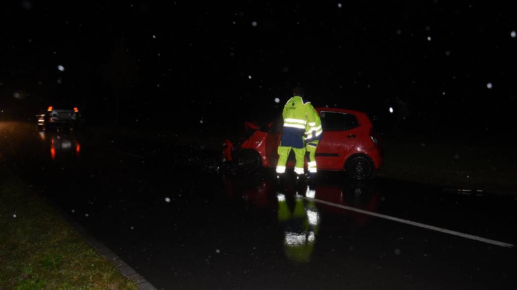 Ein 96-Jähriger fuhr in das Auto einer 61-Jährigen.