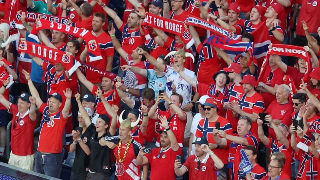 Viel Grund zum Jubeln: die norwegischen Fans in Foxborough bei Boston