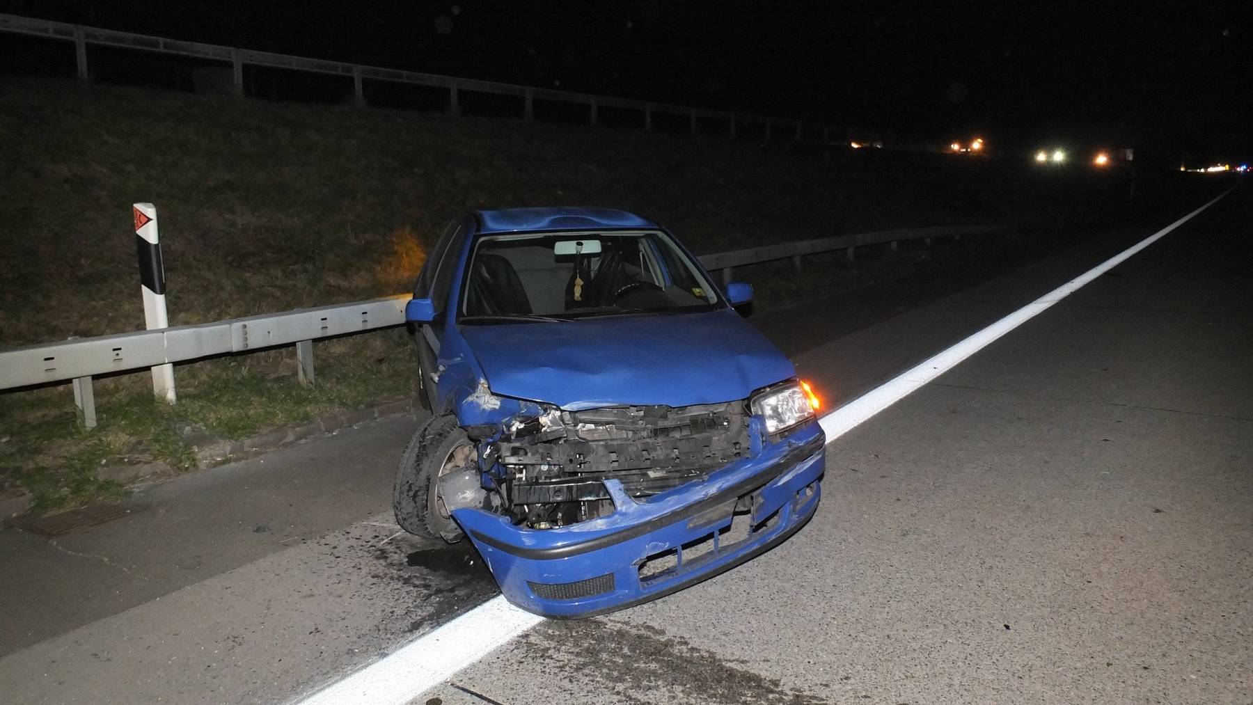 Unfall auf A13 - Zeugen gesucht - FM1Today