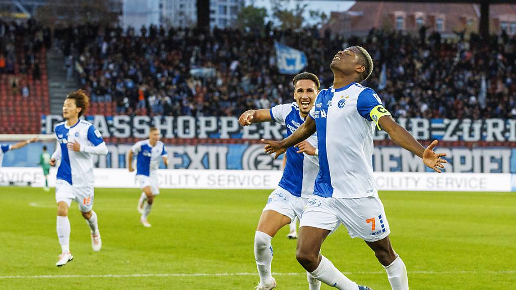 Tsiy Ndenge freut sich über das 2:1