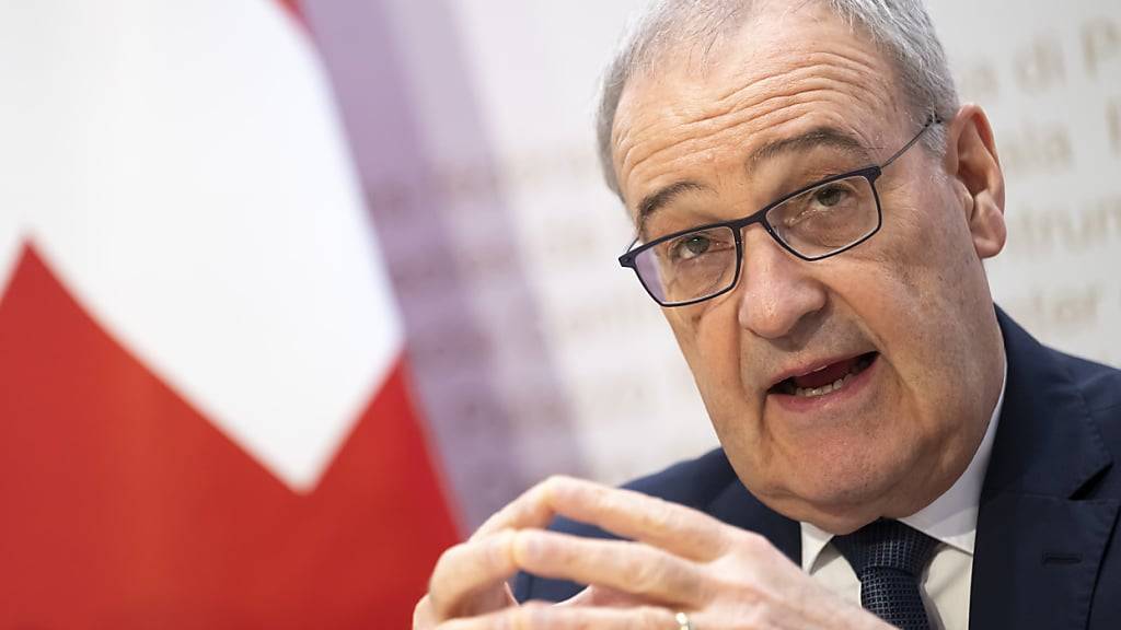 Laut Wirtschaftsminister Guy Parmelin führt die Schweiz noch keine Verhandlungen mit den USA im Zollstreit.
