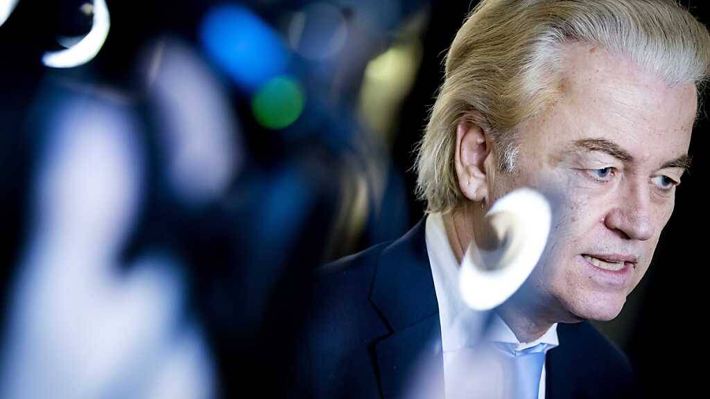 ARCHIV - Geert Wilders, Vorsitzender der rechtspopulistischen Partei «Partij voor de Vrijheid» (PVV, deutsch: Partei für die Freiheit), gibt ein Pressestatement. Foto: Koen Van Weel/ANP/dpa