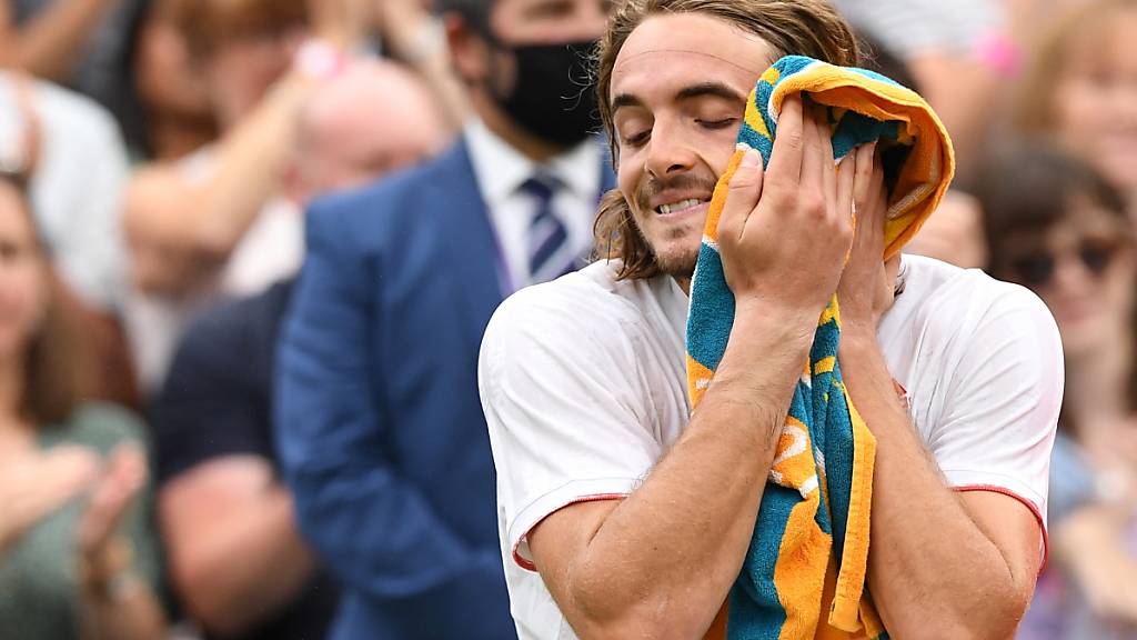 Herber Rückschlag nach dem Fast-Durchbruch am French Open: Für Stefanos Tsitsipas ist Wimbledon bereits nach dem ersten Tag wieder zu Ende