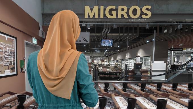 Streit um Kopftuch am Arbeitsplatz: Migros kündigt Luzernerin fristlos 