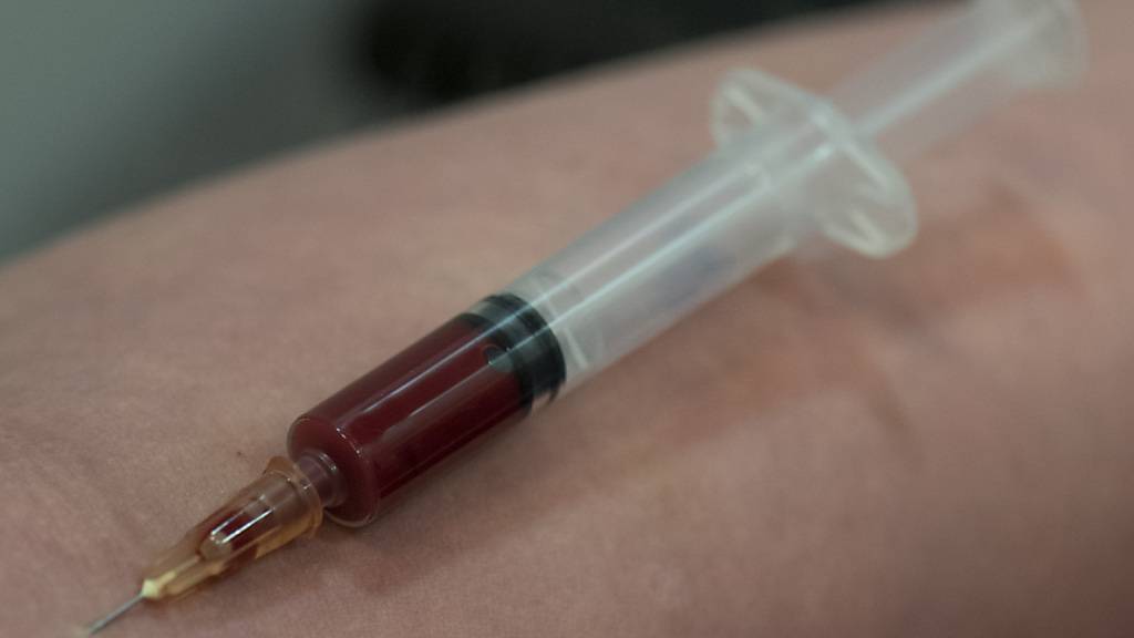 ARCHIV - Schottland hat die höchste Rate an Drogentoten im europäischen Vergleich - nun soll dort der erste Drogenkonsumraum Großbritanniens eingerichtet werden. Foto: Boris Roessler/dpa