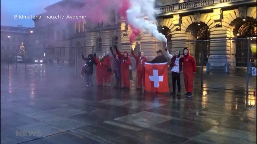 Demonstration Gegner Covid-Gesetz: Kundgebung in Bern verläuft als Sturm im Wasserglas
