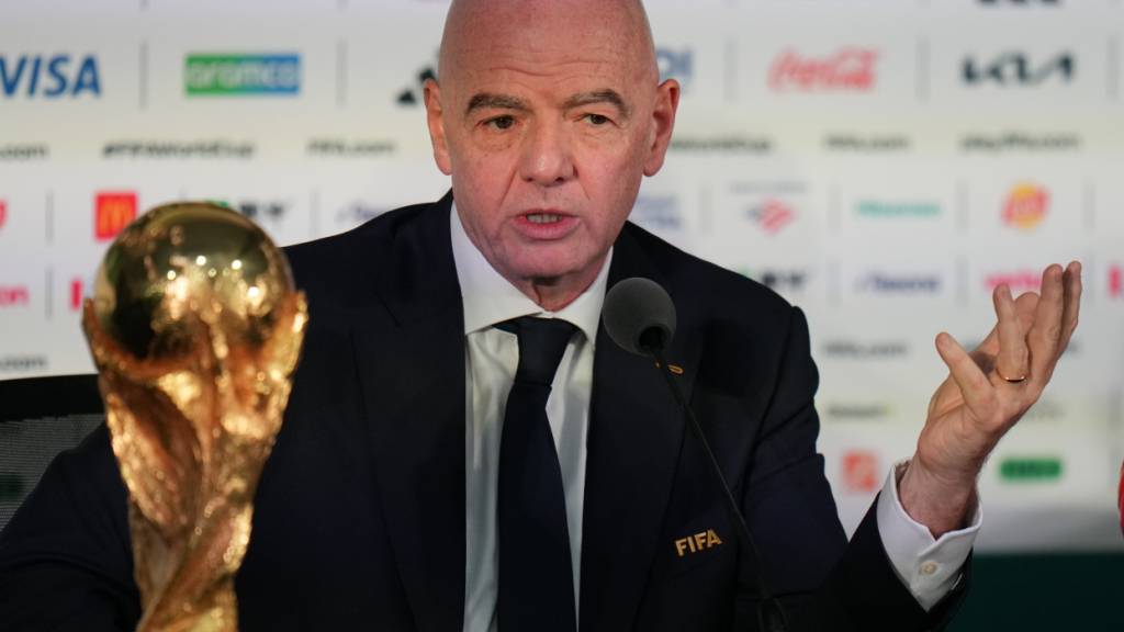 Infantino-Berater tritt zurück, Betriebsdirektor mit Vorwürfen