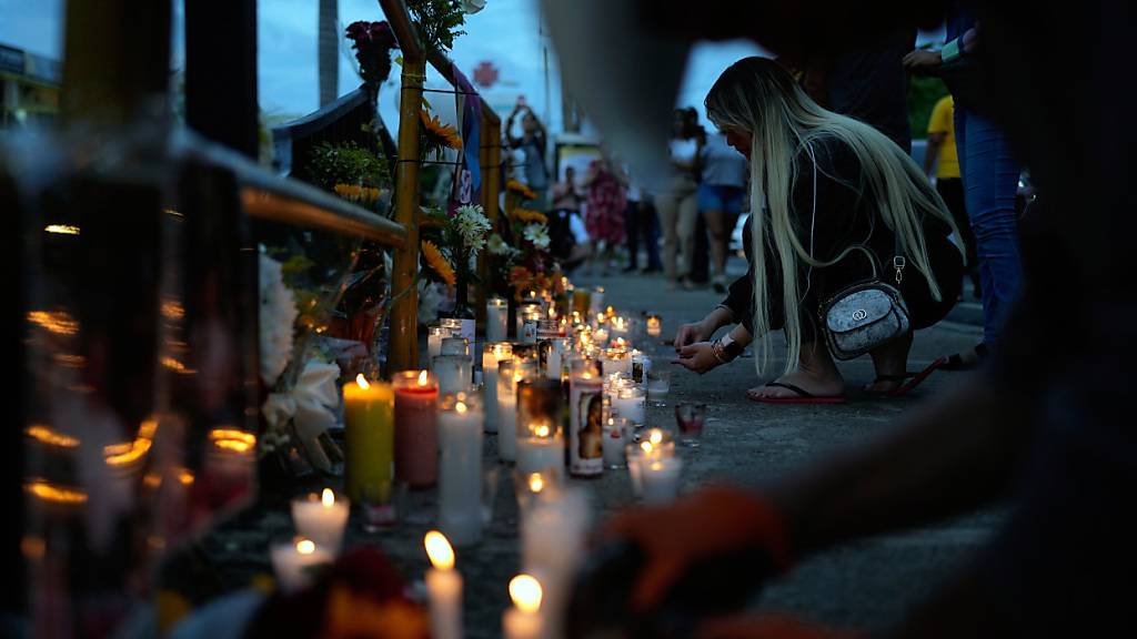 Nach dem Disco-Unglück in der Dominikanischen Republik rief Staatschef Luis Abinader eine dreitägige Staatstrauer aus.
