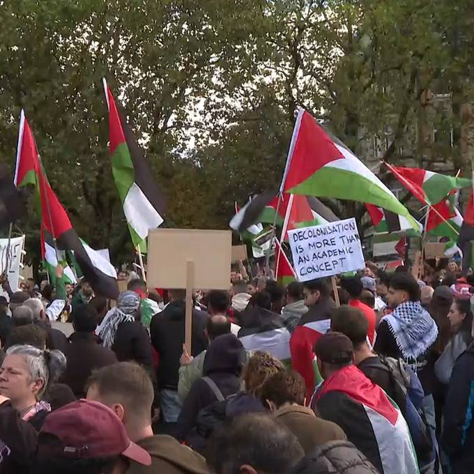 Hunderte Leute versammelten sich für Pro-Palästina-Demo in Bern