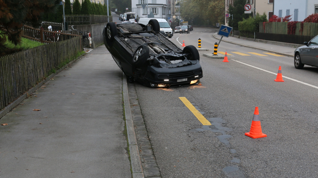 Unfall  in der Oberstrasse in St. Gallen (Bild: KapoSG)