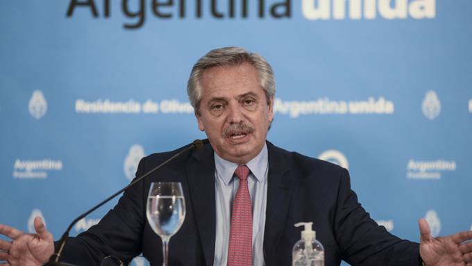 Argentiniens Präsident Fernández in Waldbrandgebiet angegriffen
