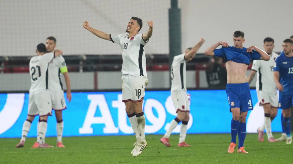 Nicht nur auf dem Fussballfeld in Serbien, auch in Luzern feierten die siegreichen Albaner. (Archivaufnahme)