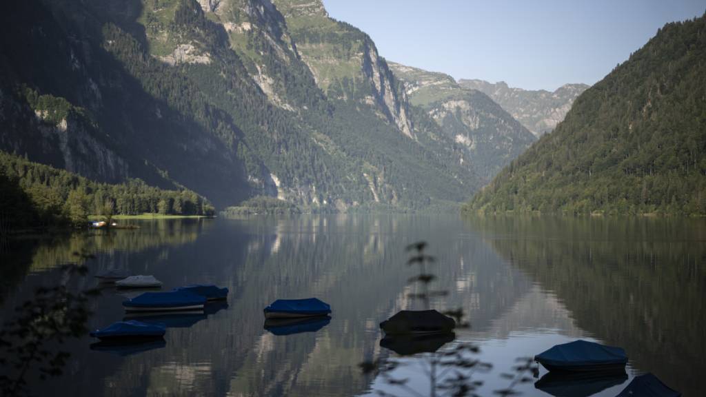 Glarner Regierung erachtet Eintritt für Klöntalersee als unzulässig