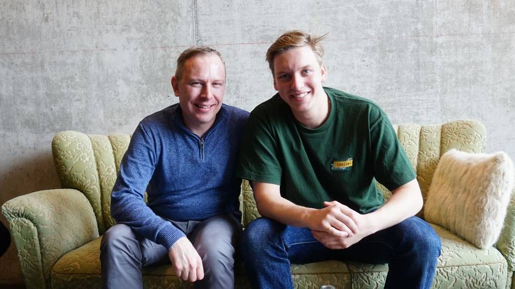 George Ezra mit Programmleiter Thomas Zesiger