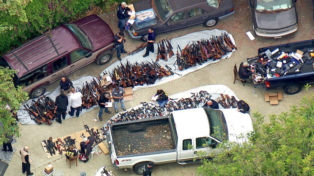 Die Polizei fand tausende Waffen und Patronen im Haus in Bel-Air.