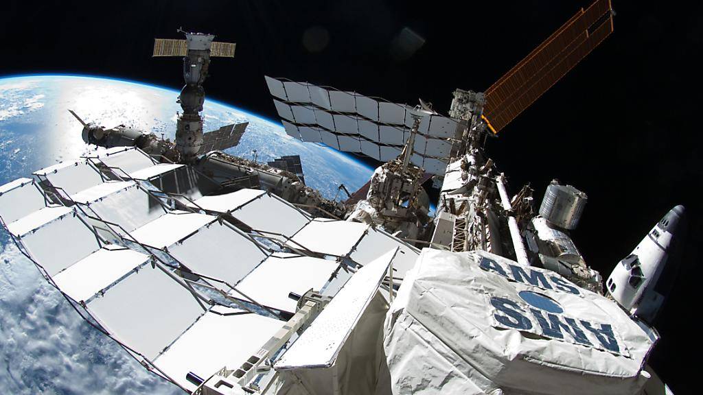 Eigentlich soll die Internationale Raumstation ISS im Jahr 2024 in den Ruhestand. Die russische Raumfahrtagentur hat jedoch einige Ideen für ihre weitere Nutzung.