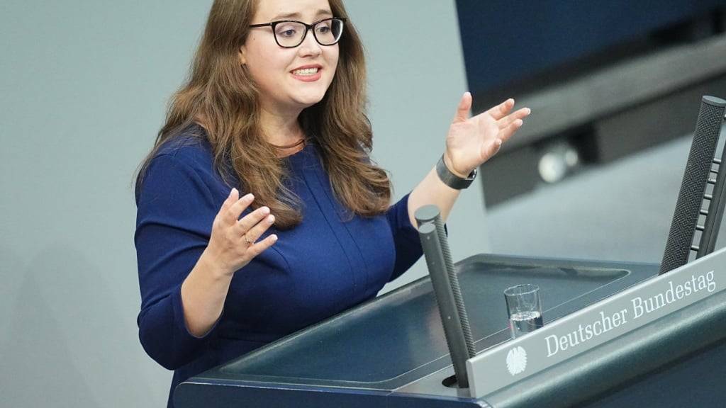 Die deutsche Grünen-Politikerin Ricarda Lang sorgt sich um das europäische Lieferkettengesetz. (Archivbild)