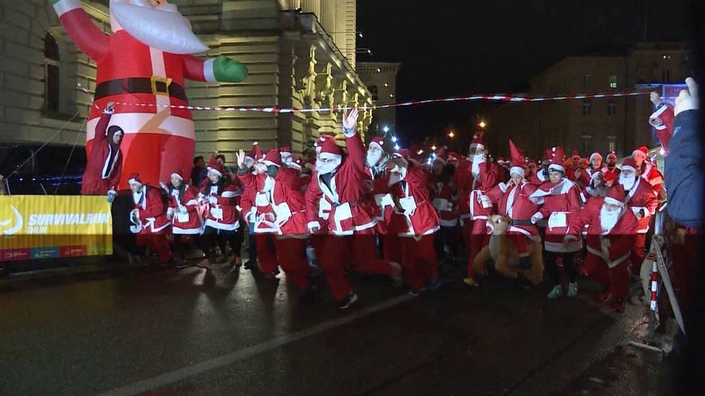 Trotz Regen: 4'500 Chläuse starten zum 3. Berner Santarun