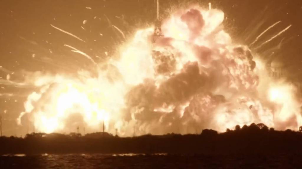 Riesiger Feuerball: Bezos-Rakete explodiert bei Test in Florida