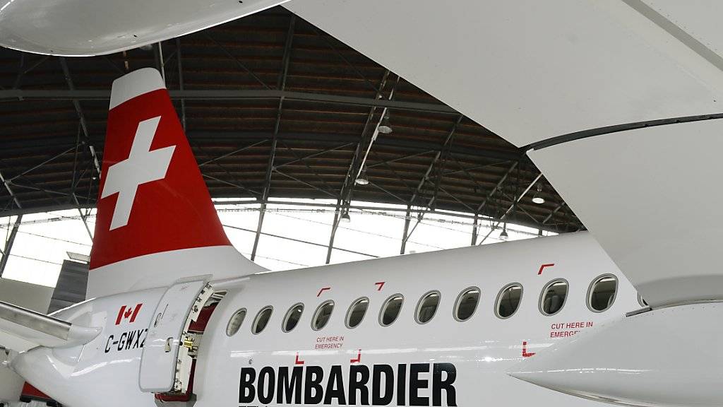 Der Bombardier CS100, das neue Flugzeug der Swiss, aufgenommen an einer Medienkonferenz auf dem Flughafen Zuerich in Kloten, am Donnerstag, 18. Juni 2015. Ab sofort sind Tickets buchbar.