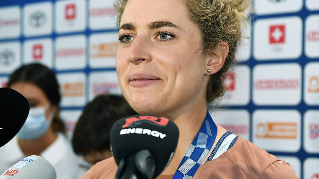 Marlen Reusser, Silbermedaillengewinnerin im olympischen Zeitfahren, ist weiterhin Leaderin der Simac Tour in den Niederlanden