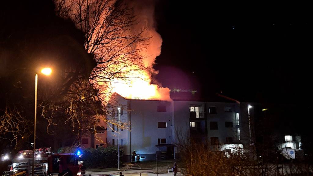 Brand auf Balkon verwüstet Wohnung in Aarau 