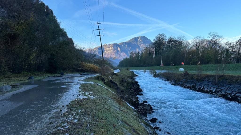 Bauarbeiten nach Erdrutsch in Glarus Nord beginnen am Montag