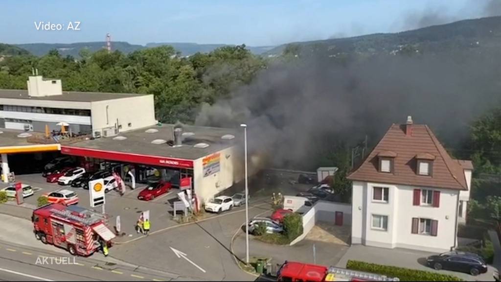 Brand in Spritzwerk in Baden: „Wir dachten, jetzt explodiert die Tankstelle“