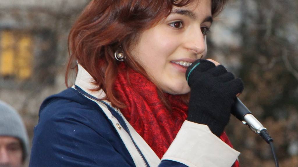 Miriam Rizvi an der letzten Demo.